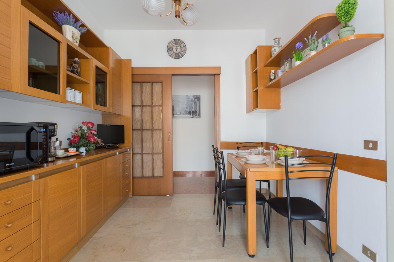 Cenisio Subway Flat Appartement Milaan Buitenkant foto